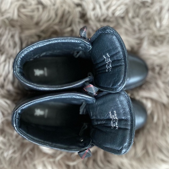 Frye women’s leather boots - perfect condition! - Picture 4 of 6